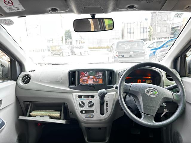 ミライース Ｌ　車検８年１２月　アイドリングストップ　パナソニックナビ　キーレスエントリー　セキュリティアラーム　光軸調整機能　マニュアルエアコン　パワーウインドウ　軽自動車　保証あり（12枚目）