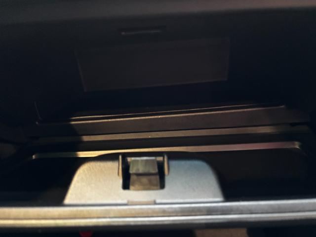 Ｎ－ＯＮＥ 　車検９年６月　シティブレーキシステム　バックカメラ　Ｇａｔｈｅｒｓナビ　アイドリングストップ　横滑り防止機能　ベンチシート　ディスチャージヘッドライト　電動格納ドアミラー　オートエアコン　スマートキー（20枚目）