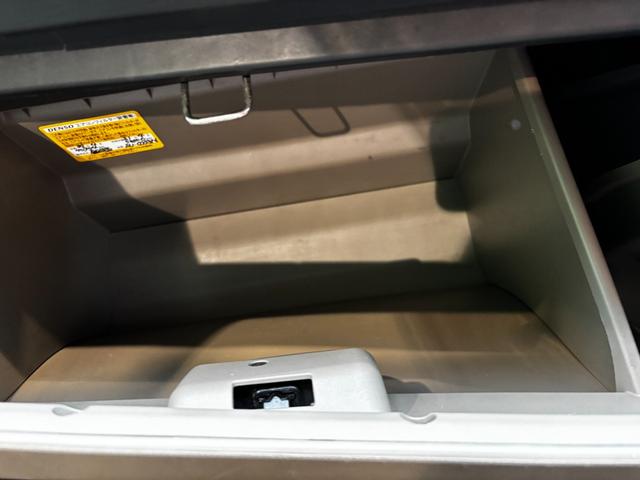 ステラ Ｌリミテッド　車検２年　アイドリングストップ　アルミホイール　イクリプスナビ　電動格納ドアミラー　スマートキー　バックカメラ　光軸調整機能　エコモード　オートエアコン　パワーウインドウ　軽自動車　保証あり（19枚目）