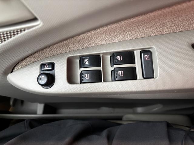 ステラ Ｌリミテッド　車検２年　アイドリングストップ　アルミホイール　イクリプスナビ　電動格納ドアミラー　スマートキー　バックカメラ　光軸調整機能　エコモード　オートエアコン　パワーウインドウ　軽自動車　保証あり（20枚目）