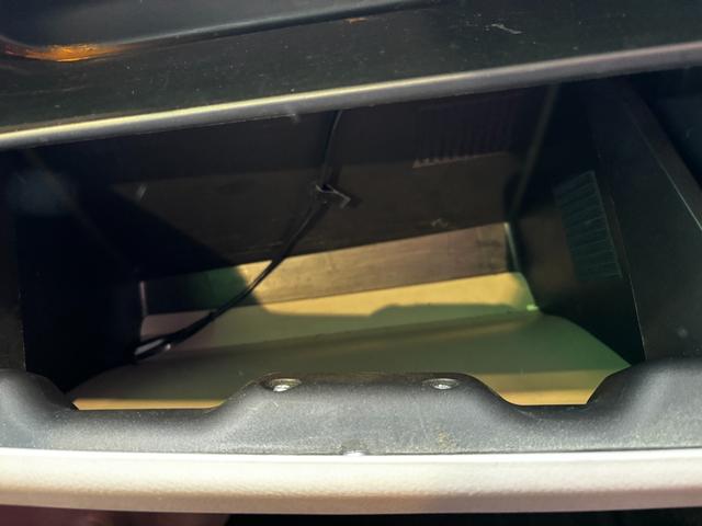 デイズ Ｘ　Ｖセレクション＋セーフティＩＩ　車検２年　衝突被害軽減ブレーキ　スマートキー　アイドリングストップ　電動格納ドアミラー　ベンチシート　社外アルミホイール　横滑り防止機能　アラウンドビューモニター　日産純正ナビゲーション（20枚目）