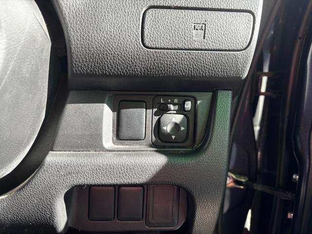 ｅＫカスタム Ｔ　車検８年１１月　電動格納ドアミラー　ＥＴＣ　スマートキー　純正アルミホイール　ベンチシート　フォグランプ　ディスチャージヘッドライト　オートエアコン　パワーウインドウ　プライバシーガラス　保証あり（16枚目）