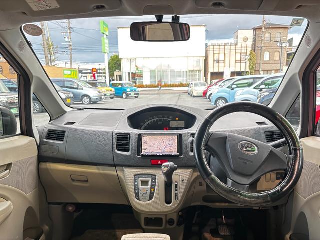 ムーヴ Ｘ　車検９年２月　電動格納ドアミラー　スマートキー　アイドリングストップ　アルミホイール　ＥＴＣ　オートエアコン　パワーウインドウ　ベンチシート　プライバシーガラス　カロッツェリアナビ　保証あり（12枚目）