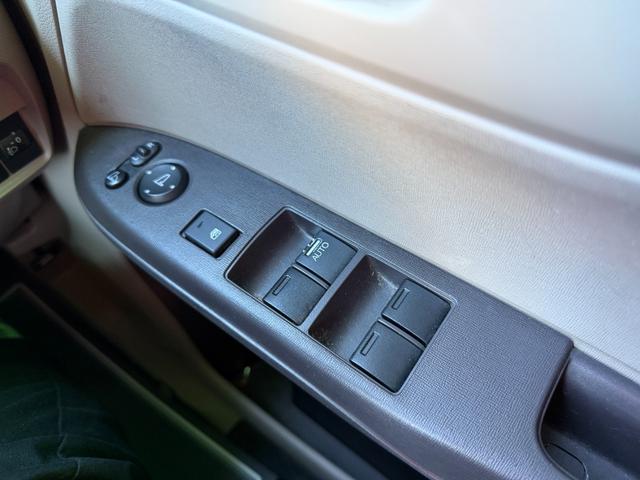 Ｎ－ＯＮＥ Ｇ　車検２年　アイドリングストップ　電動格納ドアミラー　スマートキー　社外アルミホイール　Ｇａｔｈｅｒｓオーディオ　オートエアコン　パワーウインドウ　横滑り防止機能　軽自動車　保証あり（20枚目）