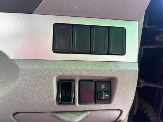 スクラムワゴン ＰＸターボ　車検２年　両側スライドドア　社外アルミホイール　キーレスエントリー　ＣＤオーディオ　ＥＴＣ　マニュアルエアコン　パワーウインドウ　セキュリティアラーム　プライバシーガラス　軽自動車　保証あり（16枚目）