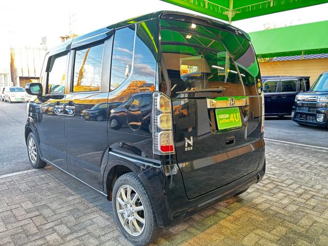 Ｎ－ＢＯＸ Ｇ　ＳＳパッケージ　車検８年８月　両側電動スライドドア　アイドリングストップ　電動格納ドアミラー　ベンチシート　スマートキー　社外アルミホイール　Ｇａｔｈｅｒｓナビ　横滑り防止機能　パワーウインドウ　オートエアコン（10枚目）