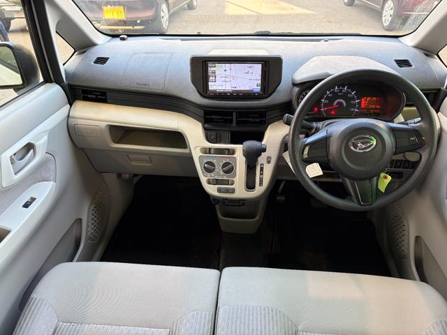 ムーヴ Ｌ　車検２年　電動格納ドアミラー　キーレスエントリー　社外アルミホイール　ベンチシート　アイドリングストップ　横滑り防止機能　マニュアルエアコン　パワーウインドウ　パナソニックナビ　保証あり（12枚目）