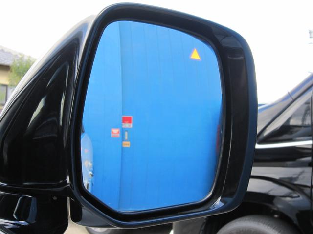 エルグランド ３５０ハイウェイスタープレミアムアーバンクロム　全ＯＰエマージェンシーブレーキ車線逸脱防止レーダークルーズ踏間違衝突防止Ｗサンルーフ純正ナビ後席ディスプレイ本革シート前後側方衝突防止アラウンドビュＭスマートミラーＣソナパワーバック両電ドア保温保冷庫（13枚目）