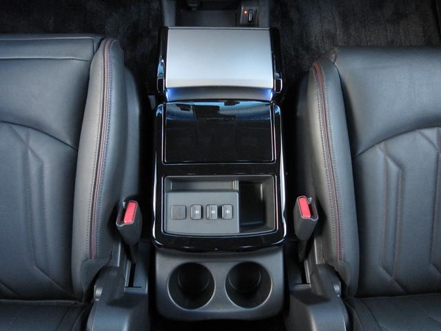 エルグランド ３５０ハイウェイスタープレミアムアーバンクロム　全ＯＰエマージェンシーブレーキ車線逸脱防止レーダークルーズ踏間違衝突防止Ｗサンルーフ純正ナビ後席ディスプレイ本革シート前後側方衝突防止アラウンドビュＭスマートミラーＣソナパワーバック両電ドア保温保冷庫（48枚目）