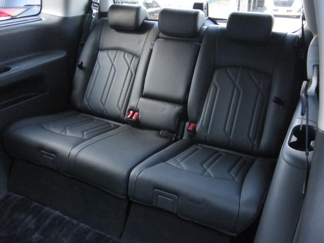 エルグランド ３５０ハイウェイスタープレミアムアーバンクロム　全ＯＰエマージェンシーブレーキ車線逸脱防止レーダークルーズ踏間違衝突防止Ｗサンルーフ純正ナビ後席ディスプレイ本革シート前後側方衝突防止アラウンドビュＭスマートミラーＣソナパワーバック両電ドア保温保冷庫（73枚目）