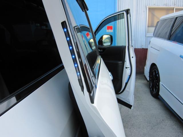 エルグランド ３５０ハイウェイスターアーバンクロム　４ＷＤ　メーカーオプション全装着エマージェンシーブレーキ車線逸脱防止レーダークルーズ踏間違衝突防止Ｗサンルーフ純正ナビ後席ディスプレイ前後側方衝突防止アラウンドビュＭパワーバック両電ドア寒冷地リモスタ（58枚目）