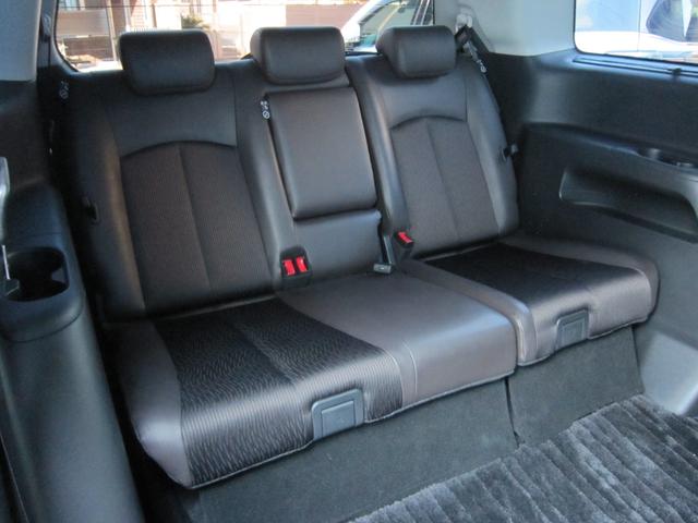 エルグランド ３５０ハイウェイスターアーバンクロム　４ＷＤ　メーカーオプション全装着エマージェンシーブレーキ車線逸脱防止レーダークルーズ踏間違衝突防止Ｗサンルーフ純正ナビ後席ディスプレイ前後側方衝突防止アラウンドビュＭパワーバック両電ドア寒冷地リモスタ（72枚目）