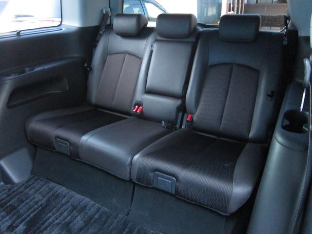 エルグランド ３５０ハイウェイスターアーバンクロム　４ＷＤ　メーカーオプション全装着エマージェンシーブレーキ車線逸脱防止レーダークルーズ踏間違衝突防止Ｗサンルーフ純正ナビ後席ディスプレイ前後側方衝突防止アラウンドビュＭパワーバック両電ドア寒冷地リモスタ（73枚目）