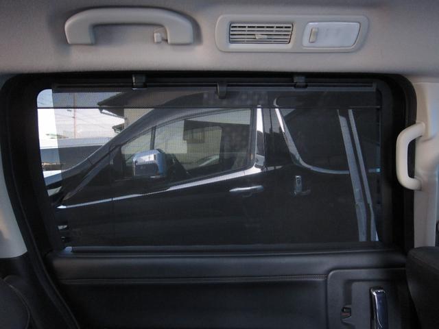 エルグランド ３５０ハイウェイスターアーバンクロム　４ＷＤ　メーカーオプション全装着エマージェンシーブレーキ車線逸脱防止レーダークルーズ踏間違衝突防止Ｗサンルーフ純正ナビ後席ディスプレイ前後側方衝突防止アラウンドビュＭパワーバック両電ドア寒冷地リモスタ（80枚目）