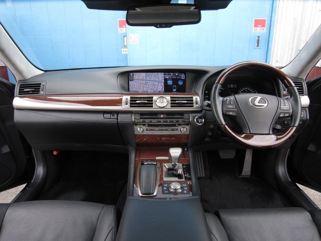 LS LS600hL エグゼクティブパッケージ 4WD モデリスタエアロリヤエンターテイメントマークレビンソンサウンド19SPドライバーモニター前後プリクラッシュSレ-ダークルーズLKAセミアニリン黒本革エアシート後席リラクゼーションパワートランク(20枚目)