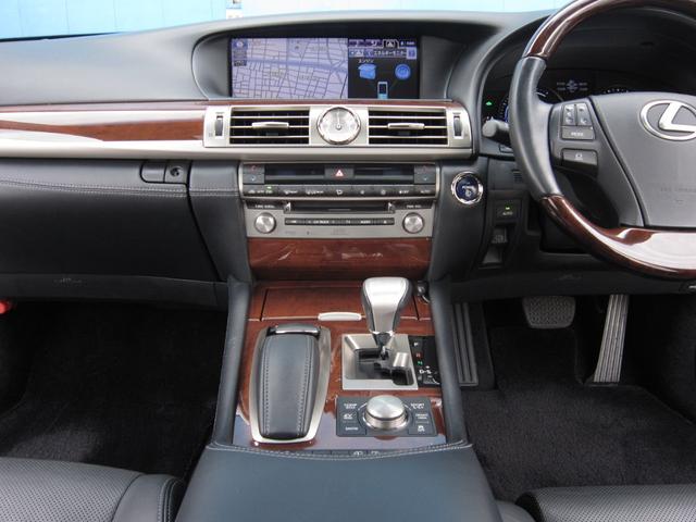 LS LS600hL エグゼクティブパッケージ 4WD モデリスタエアロリヤエンターテイメントマークレビンソンサウンド19SPドライバーモニター前後プリクラッシュSレ-ダークルーズLKAセミアニリン黒本革エアシート後席リラクゼーションパワートランク(25枚目)