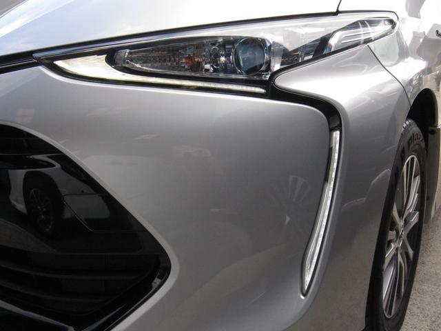 ★Ｂｉ−Ｂｅａｍ　ＬＥＤヘッドランプ（オートレベリング機能付）★ＬＥＤクリアランスランプ★ＬＥＤアクセサリーランプ★コンライト（ライト自動点灯・消灯システム）★ＬＥＤサイドターンランプ付ドアミラー