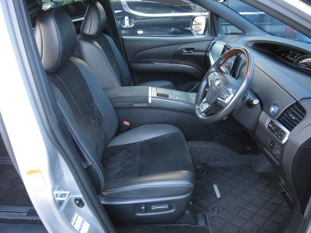 ★ＬＥＤスポットランプ（フロントドア左右・スライドドア左右＜ボトルホルダー部＞）★ＬＥＤダウンライト★イルミネーテッドエントリーシステム（スタートスイッチ＋フロントルームランプ）★アシストグリップ