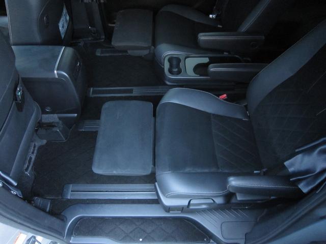 ●全天候型屋内展示場完備！雨天でも安心して車をご覧頂けます。●名神高速道路【岐阜羽島ＩＣ】を降りて２Ｋｍ、約３分の場所にあります。●電車＆バスをご利用の場合は最寄りの駅【岐阜羽島駅】まで送迎致します。