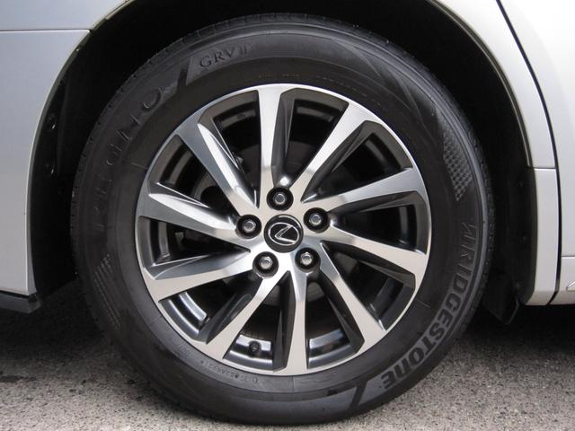 アルファード 3.5ロイヤルラウンジSP レクサスLM350キットフルパーテーション可動式調光パーテーションガラスエクストラキャビネット冷蔵庫24型リヤエンターテイメントVIPリラクゼーションシート集中コントロールタッチパネルデジタルミラー(16枚目)