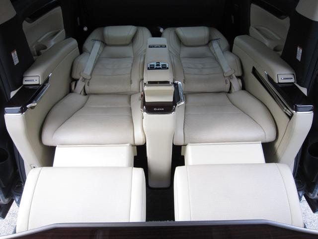 アルファード 3.5ロイヤルラウンジSP レクサスLM350キットフルパーテーション可動式調光パーテーションガラスエクストラキャビネット冷蔵庫24型リヤエンターテイメントVIPリラクゼーションシート集中コントロールタッチパネルデジタルミラー(71枚目)