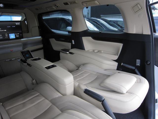 アルファード 3.5ロイヤルラウンジSP レクサスLM350キットフルパーテーション可動式調光パーテーションガラスエクストラキャビネット冷蔵庫24型リヤエンターテイメントVIPリラクゼーションシート集中コントロールタッチパネルデジタルミラー(76枚目)