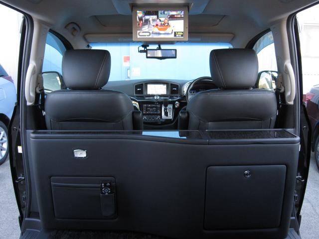 エルグランド ＶＩＰ　２列仕様車　４人乗り　後席パワーシートパッケージ　４ＷＤ　ＯＰキャビネット後席ＶＩＰ本革シートＬＥＤ電動ステップインテリジェントクルーズ踏み間違い衝突防止アシストＷサンルーフＨＤＤナビ後席エンターテイメントアラウンドビューモニタースマートルームミラー（47枚目）