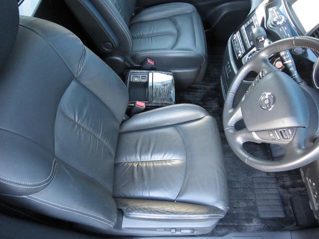 エルグランド ＶＩＰ　２列仕様車　４人乗り　後席パワーシートパッケージ　４ＷＤ　ＯＰキャビネット後席ＶＩＰ本革シートＬＥＤ電動ステップインテリジェントクルーズ踏み間違い衝突防止アシストＷサンルーフＨＤＤナビ後席エンターテイメントアラウンドビューモニタースマートルームミラー（61枚目）