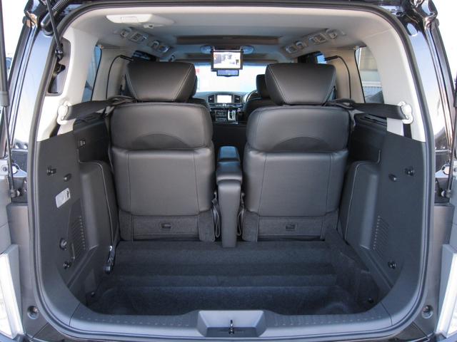 エルグランド ＶＩＰ　２列仕様車　４人乗り　後席パワーシートパッケージ　４ＷＤ　ＯＰキャビネット後席ＶＩＰ本革シートＬＥＤ電動ステップインテリジェントクルーズ踏み間違い衝突防止アシストＷサンルーフＨＤＤナビ後席エンターテイメントアラウンドビューモニタースマートルームミラー（79枚目）