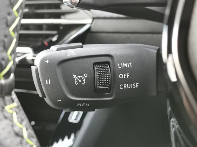 ２０８ ＧＴ　シフトスイッチ　ＣａｒＰｌａｙ　アクティブクルーズコントロール　スマートキー　オートエアコン　ＥＴＣ　ＬＥＤライト　禁煙車　アイドリングストップ　バックカメラ（17枚目）