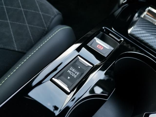２０８ ＧＴ　シフトスイッチ　ＣａｒＰｌａｙ　アクティブクルーズコントロール　スマートキー　オートエアコン　ＥＴＣ　ＬＥＤライト　禁煙車　アイドリングストップ　バックカメラ（25枚目）