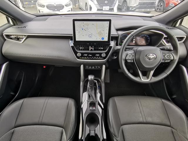 カローラクロス ハイブリッド　Ｚ　ＣａｒＰｌａｙ　全方位カメラ　アダプティブクルーズコントロール　コーナーセンサー　ＥＴＣ２．０　ディスプレイオーディオ　禁煙車　シートヒーター　電動シート　電動リアゲート　ＬＥＤヘッド（2枚目）