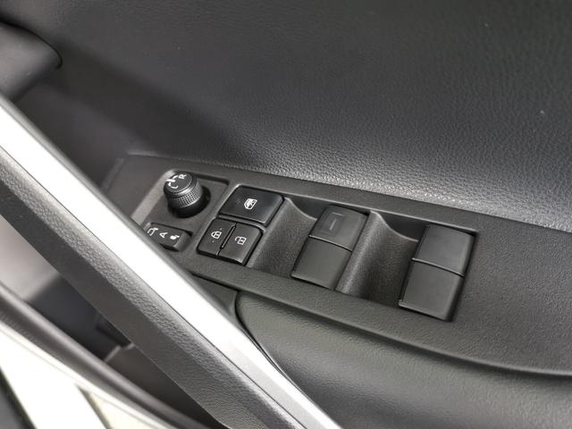 カローラクロス ハイブリッド　Ｚ　ＣａｒＰｌａｙ　全方位カメラ　アダプティブクルーズコントロール　コーナーセンサー　ＥＴＣ２．０　ディスプレイオーディオ　禁煙車　シートヒーター　電動シート　電動リアゲート　ＬＥＤヘッド（22枚目）