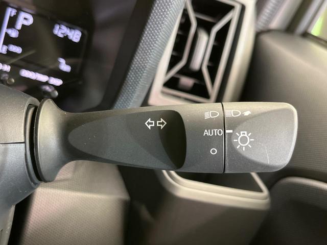 X 届出済未使用車 衝突軽減 パノラマルーフ 電子パーキング クリアナンスソナー バックカメラ オートマチックハイビームスマートキー アイドリングストップ 電動格納ミラー 盗難防止装置 横滑り防止装置(43枚目)