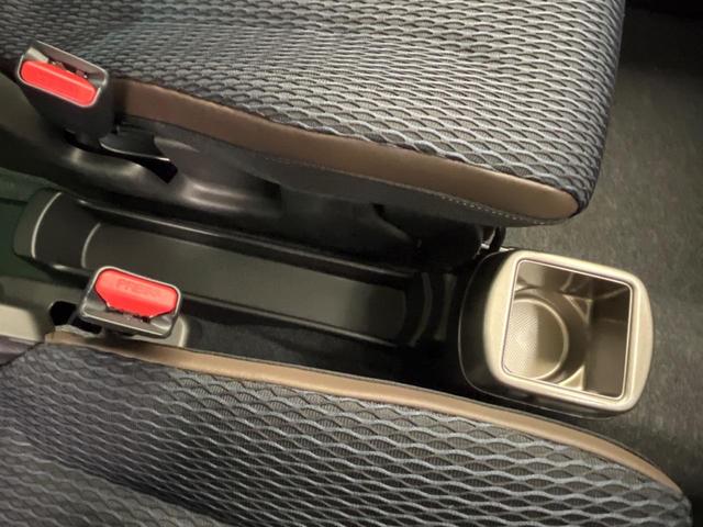 JスタイルII 届出済未使用車 禁煙車 レーダークルーズコントロール シートヒーター クリアランスソナー 衝突軽減装置 車線逸脱警報 オートライト オートエアコン 純正15インチアルミホイール ステアリングスイッチ(51枚目)