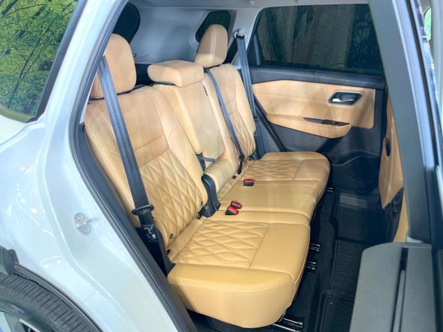 エクストレイル Ｇ　ｅ－４ＯＲＣＥ　ＮＩＳＭＯエアロ　サンルーフ　１２．３型純正ナビ　全周囲カメラ　ＢＯＳＥサウンド　衝突被害軽減装置　プロパイロット　禁煙車　パワーバックドア　レザーシート　シートヒーター　パワーシート　ドラレコ（9枚目）