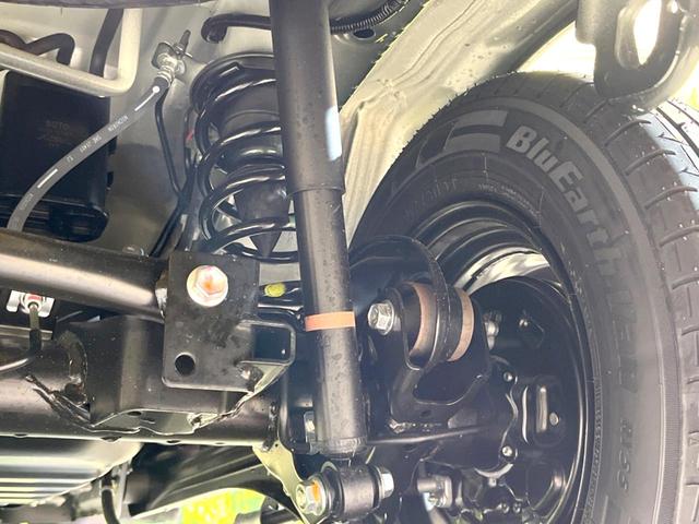 エブリイ ＰＡリミテッド　届出済未使用車　衝突被害軽減システム　車線逸脱警報　オートライト　　アイドリングストップ　パワーステアリング　プライバシーガラス（23枚目）