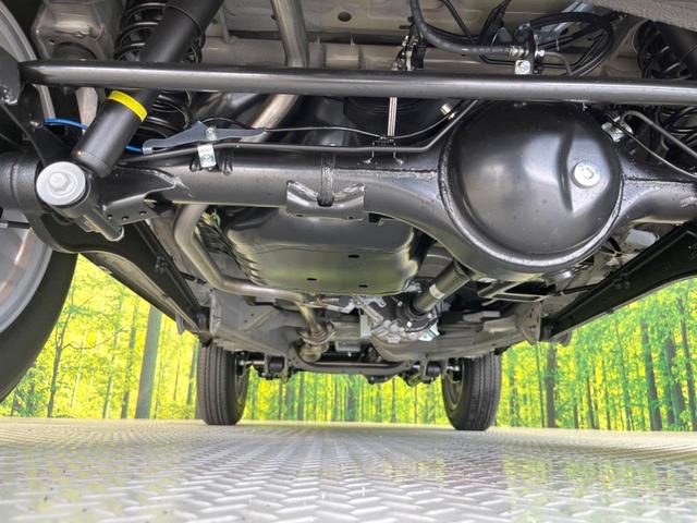 ジムニー XC 4WD 届出済未使用車 衝突軽減装置 シートヒーター コーナセンサー スマートキー LEDヘッド クルコン オートライト オートエアコン 純正16インチアルミホイール 革巻きステアリング フォグライト(19枚目)