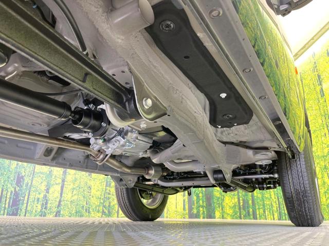 ジムニー XC 4WD 届出済未使用車 衝突軽減装置 シートヒーター コーナセンサー スマートキー LEDヘッド クルコン オートライト オートエアコン 純正16インチアルミホイール 革巻きステアリング フォグライト(22枚目)