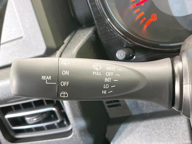 ジムニー XC 4WD 届出済未使用車 衝突軽減装置 シートヒーター コーナセンサー スマートキー LEDヘッド クルコン オートライト オートエアコン 純正16インチアルミホイール 革巻きステアリング フォグライト(26枚目)