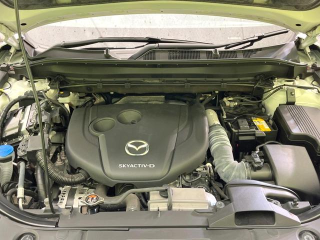 ＣＸ－８ ＸＤ　エクスクルーシブモード　サンルーフ　純正１０型ナビ　全周囲カメラ　ＢＯＳＥサウンド　衝突被害軽減システム　レーダークルーズ　禁煙車　電動リアゲート　レザーシート　前席シートエアコン　リアシートエアコン　前後席パワーシート（19枚目）