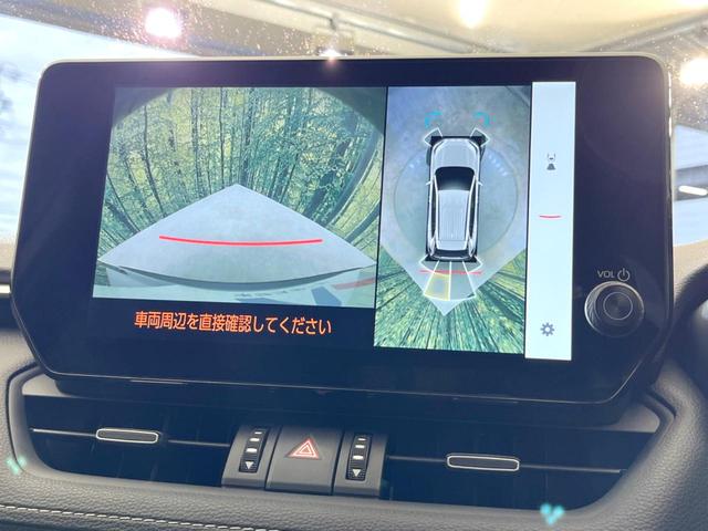 【パノラミックビューモニター】専用のカメラにより、上から見下ろしたような視点で３６０度クルマの周囲を確認することができます☆死角部分も確認しやすく、狭い場所での切り返しや駐車もスムーズに行えます。