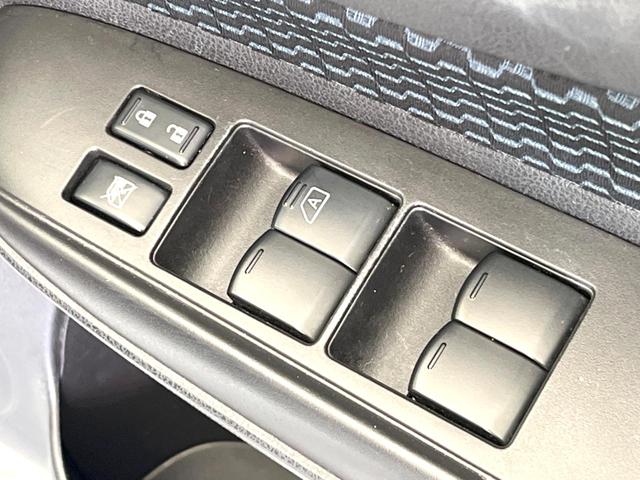 ノート X DIG-S 純正SDナビ バックカメラ 禁煙車 スマートキー プッシュスタート アイドリングストップ HIDヘッド ETC CD 地デジ 14インチアルミホイール(39枚目)