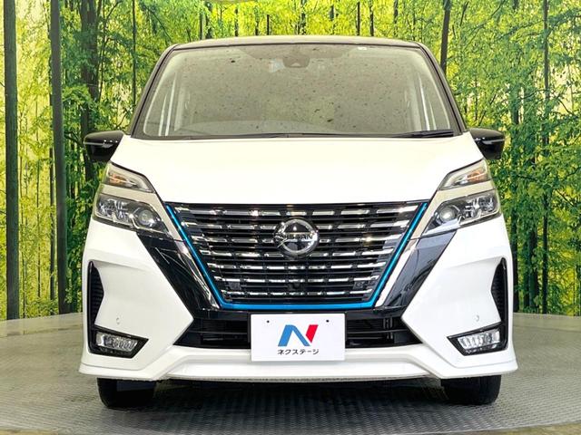セレナ ｅ－パワー　ハイウェイスターＶ　両側電動　後席モニター　純正１０型ナビ　全周囲カメラ　プロパイロット　デジタルミラー　リアオートエアコン　ＥＴＣ　ドラレコ　オートエアコン　オートライト　電子パーキング　ＬＥＤヘッド（15枚目）