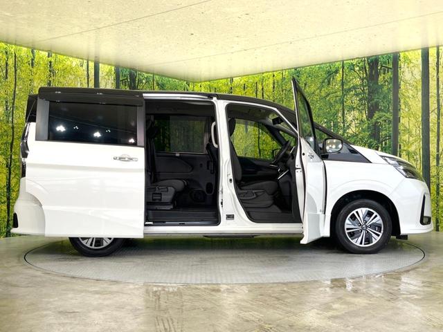 セレナ ｅ－パワー　ハイウェイスターＶ　両側電動　後席モニター　純正１０型ナビ　全周囲カメラ　プロパイロット　デジタルミラー　リアオートエアコン　ＥＴＣ　ドラレコ　オートエアコン　オートライト　電子パーキング　ＬＥＤヘッド（29枚目）