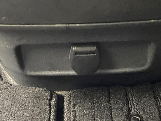 セレナ ｅ－パワー　ハイウェイスターＶ　両側電動　後席モニター　純正１０型ナビ　全周囲カメラ　プロパイロット　デジタルミラー　リアオートエアコン　ＥＴＣ　ドラレコ　オートエアコン　オートライト　電子パーキング　ＬＥＤヘッド（59枚目）