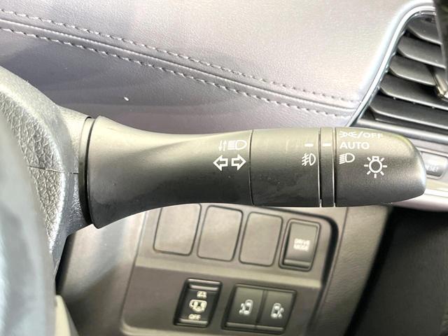 セレナ ｅ－パワー　ハイウェイスターＶ　両側電動　後席モニター　純正１０型ナビ　全周囲カメラ　プロパイロット　デジタルミラー　リアオートエアコン　ＥＴＣ　ドラレコ　オートエアコン　オートライト　電子パーキング　ＬＥＤヘッド（64枚目）