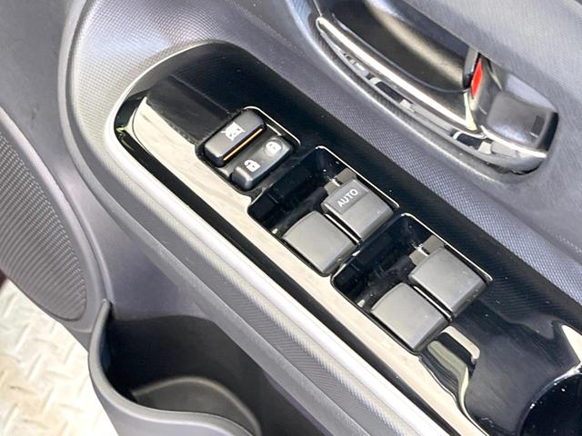 アクア G 純正SDナビ バックカメラ 衝突被害軽減システム 禁煙車 コーナーセンサー スマートキー LEDヘッド ビルトインETC オートハイビーム オートライト オートエアコン 純正15インチアルミ(39枚目)