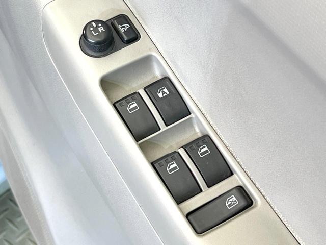 ムーヴコンテ Ｘ　ＳＤナビ　禁煙車　スマートキー　ＬＥＤヘッド　オートエアコン　ＣＤ　アイドリングストップ　衝突安全ボディ　電動格納ミラー　プライバシーガラス　ドアバイザー（7枚目）