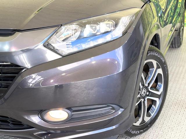 ヴェゼル ハイブリッドZ 純正8型ナビ バックカメラ 禁煙車 レザーシート ドラレコ スマートキー LEDヘッド ETC クルコン オートライト デュアルエアコン 純正17インチアルミ Bluetooth CD DVD再生(12枚目)